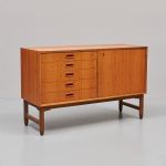 1048 2122 Sideboard